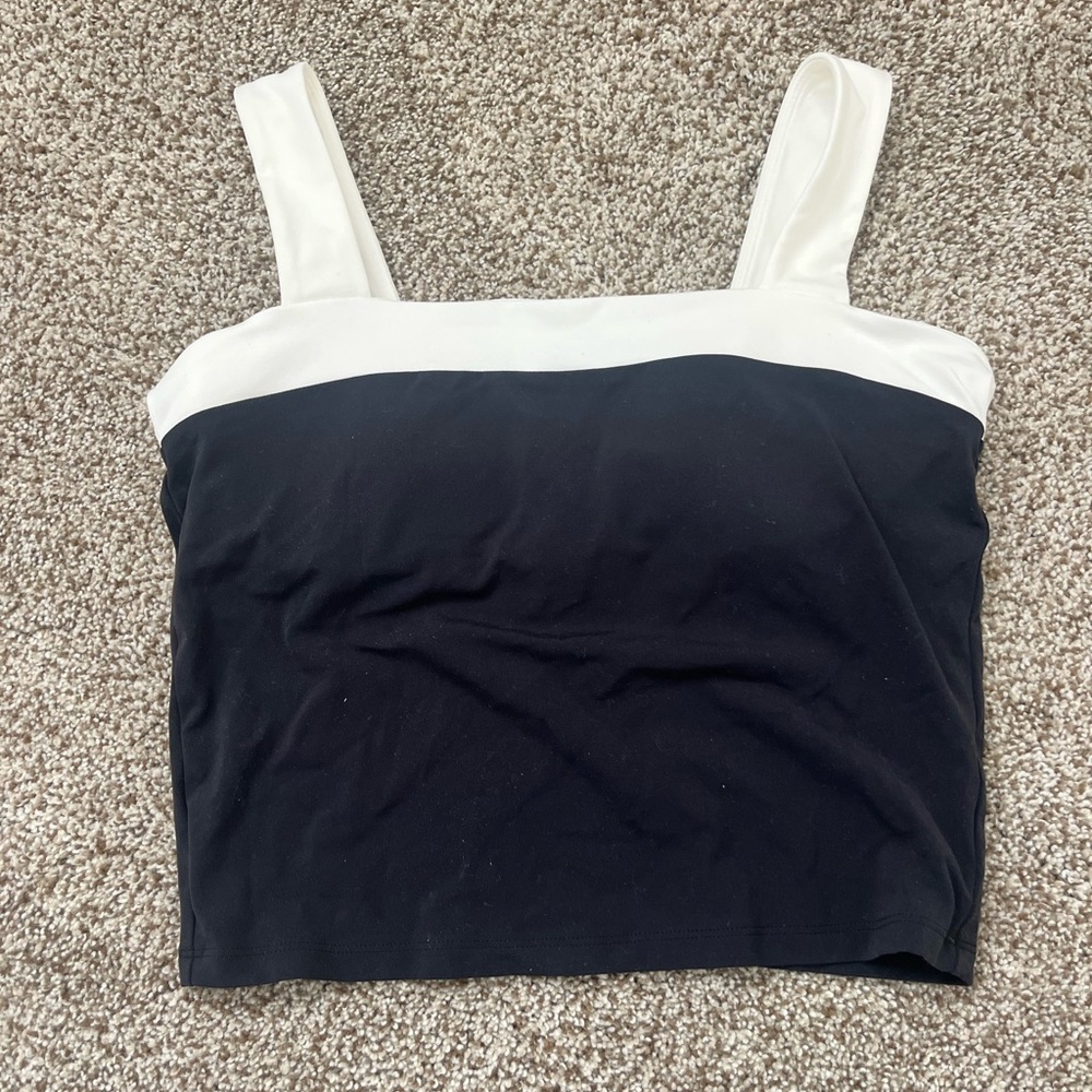 Target workout tank size M w padding